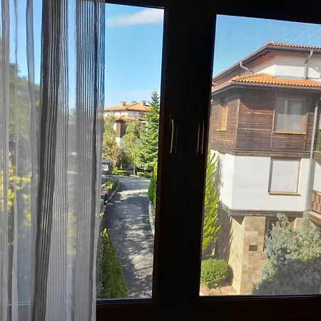 трёхкомнатные роскошные у моря в санта марина דירה