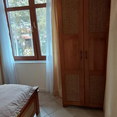 трёхкомнатные роскошные у моря в санта марина