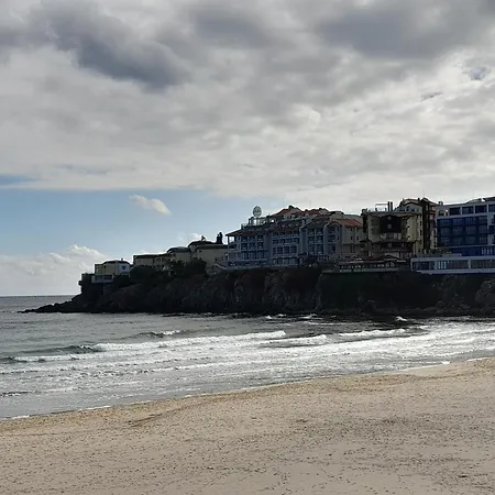 трёхкомнатные роскошные у моря в санта марина 公寓 *