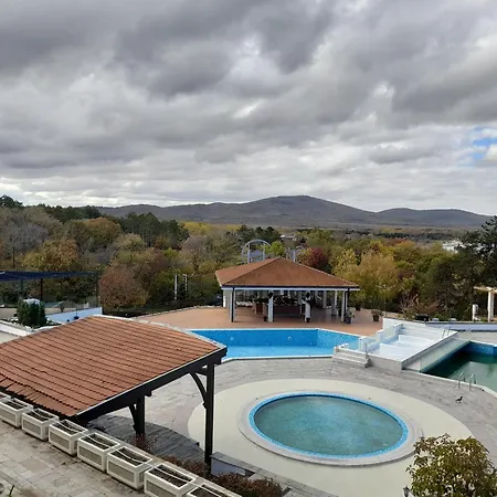 трёхкомнатные роскошные у моря в санта марина 公寓 索佐波尔