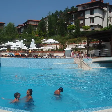 трёхкомнатные роскошные у моря в санта марина Apartment