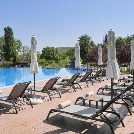 трёхкомнатные роскошные у моря в санта марина *